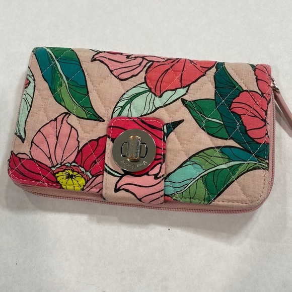 Vera Bradley tropical Paradise floral wallet - Picture 1 of 8
